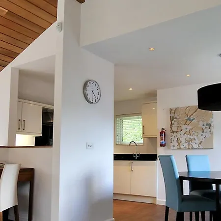 The Cornwall & 4*