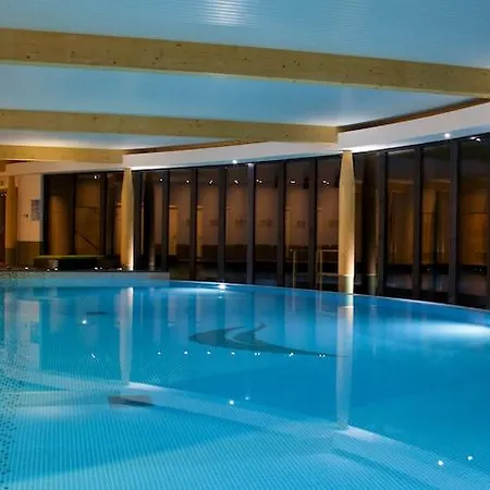 Hotel The Cornwall &