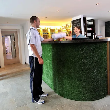 The Cornwall & Hotel