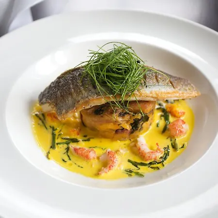 The Cornwall & 4*