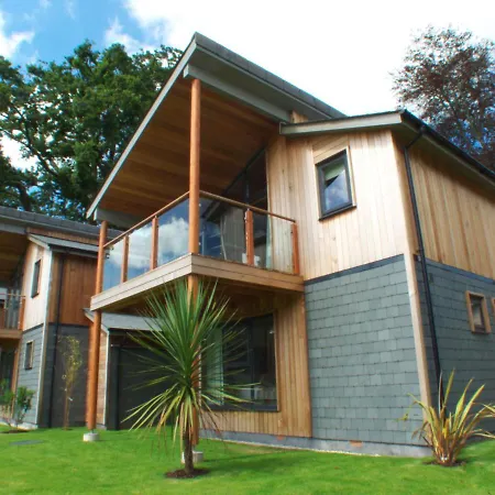 The Cornwall & 4*